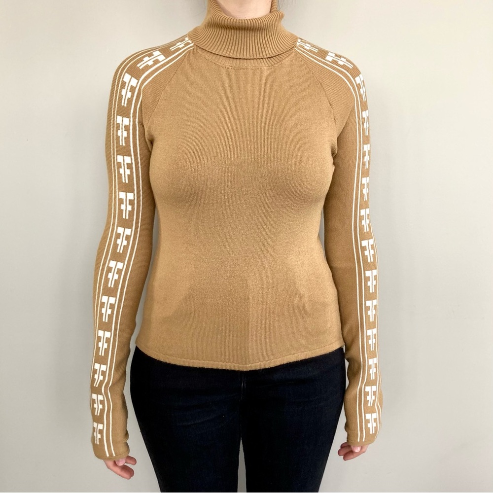 Authentic Fendi monogram sleeve wool-blend turtleneck sweater. 🤎